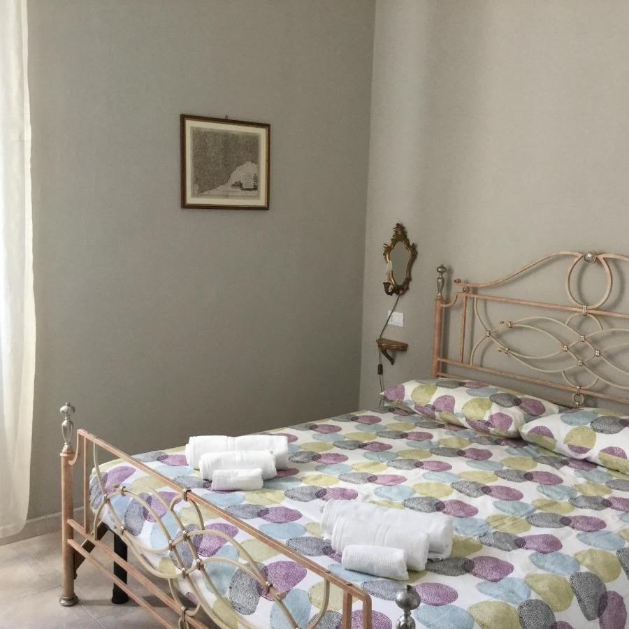 B&B Note Di Mare 因佩里亚 外观 照片